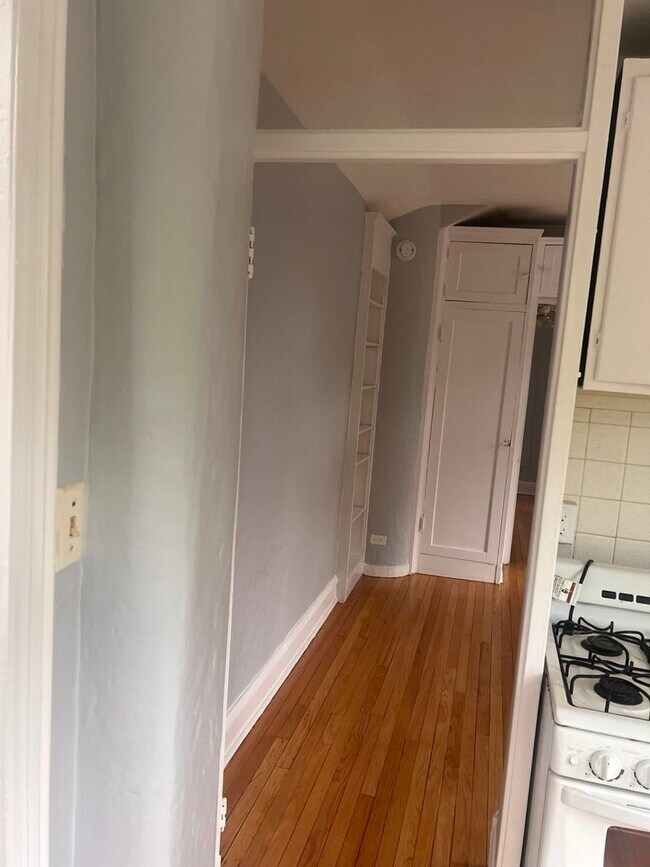 Building Photo - 1155 St Johns Ave