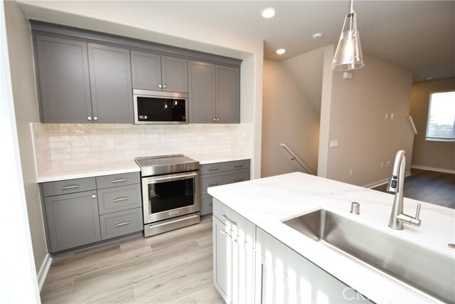 Building Photo - 1487 Skyline Ln