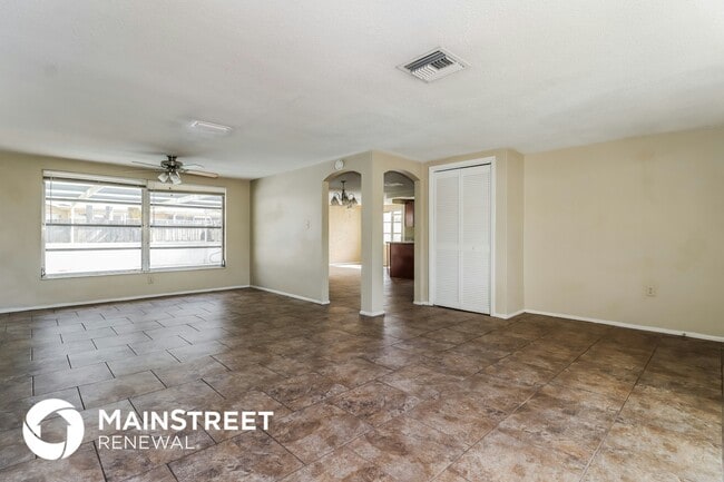 Building Photo - 9636 Mark Twain Ln