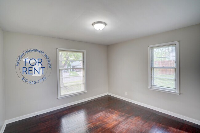 Building Photo - 708 Fremont St