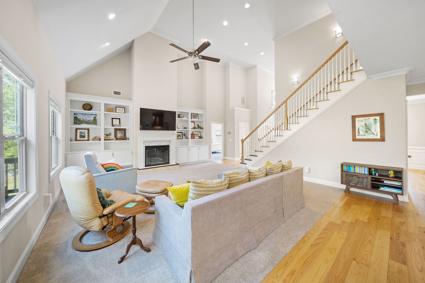 Building Photo - Spacious Home in Solamere Subdivision