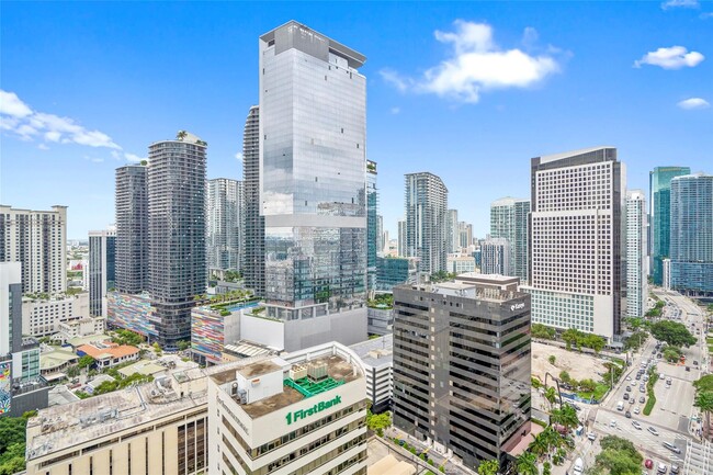 Building Photo - 951 Brickell Ave