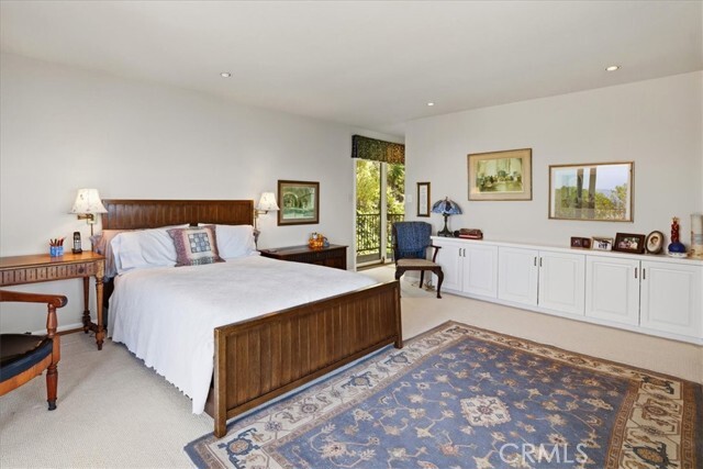 Building Photo - 27 N Vista De Catalina