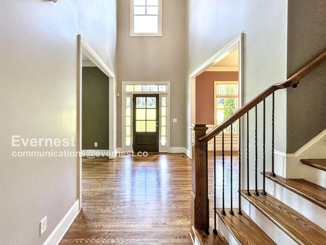 Building Photo - 1070 Windfaire Pl