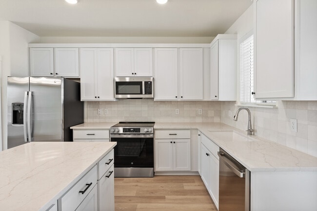 Building Photo - 508 Mercado St