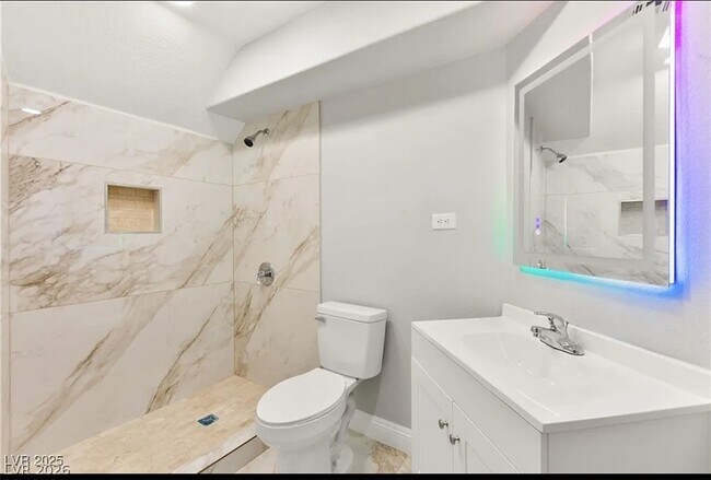 Building Photo - 8528 Sierra Cima Ln