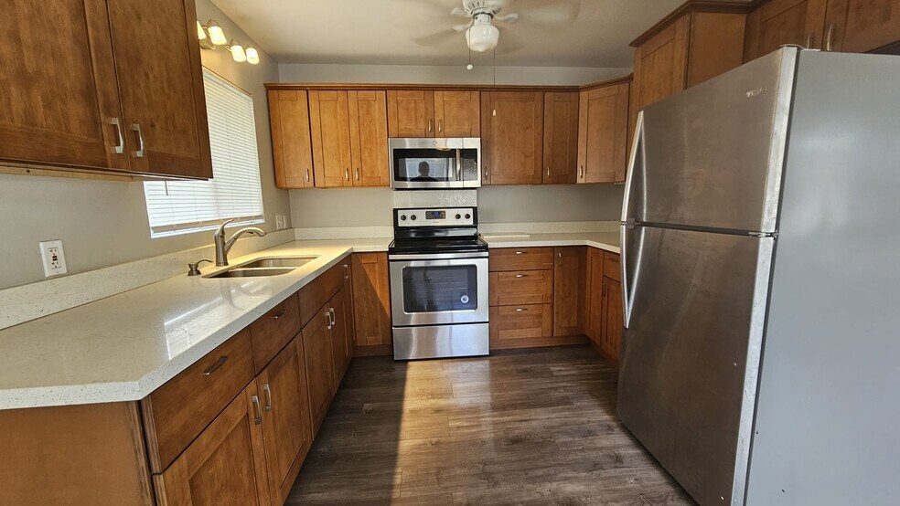 Remodeled Contemporary Kitchen - 85-794 Lihue St