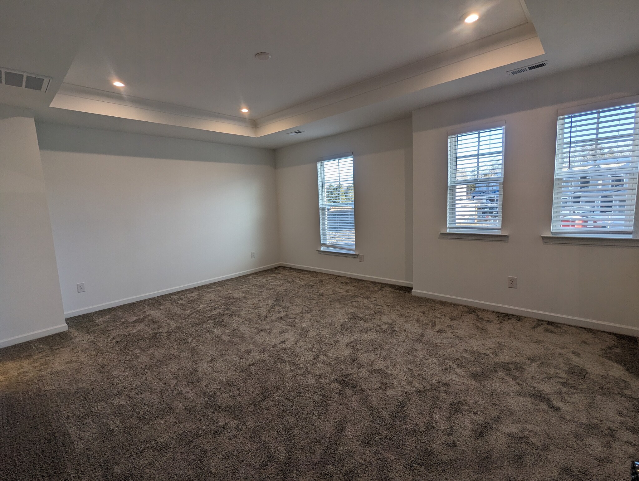 Building Photo - Room in Townhome on Leading St