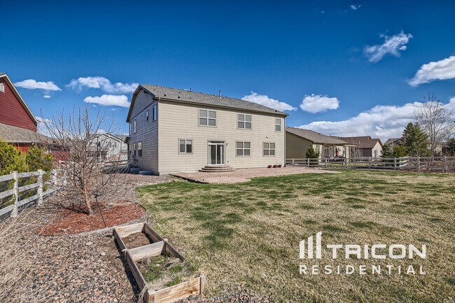 Building Photo - 4095 Eagle Ridge Way