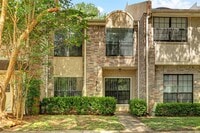 Building Photo - 6723 Belmont St