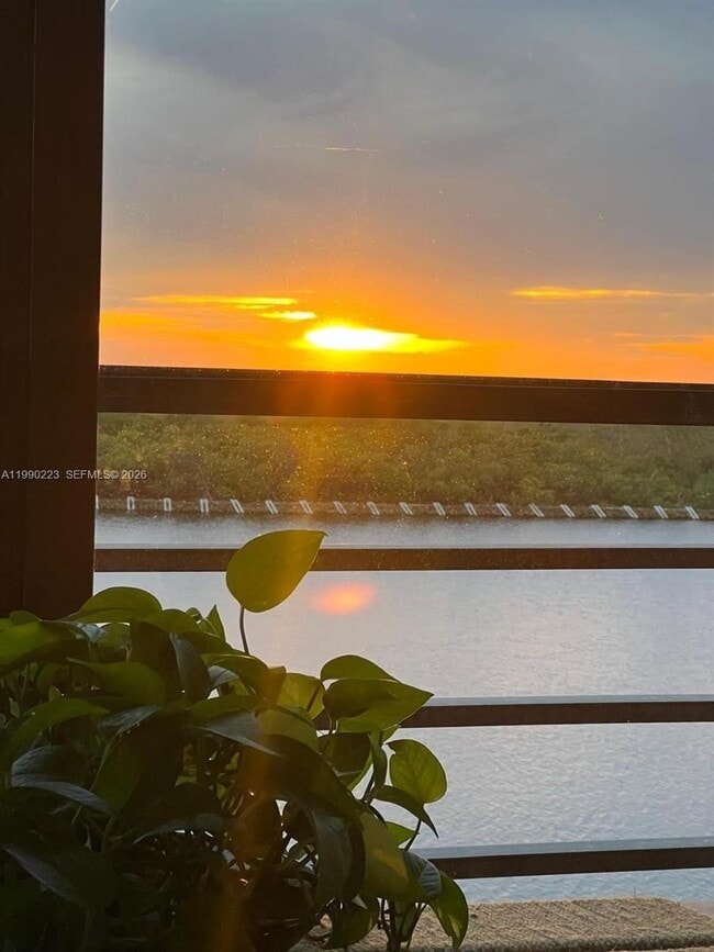 Building Photo - 3200 N Ocean Dr