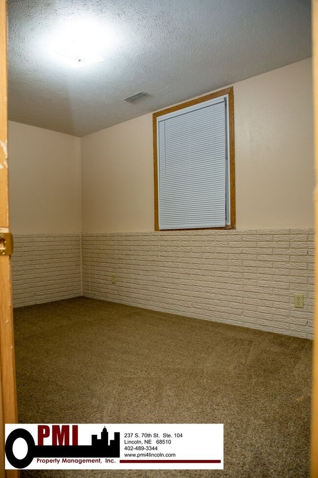 Building Photo - 1738 N 27th St