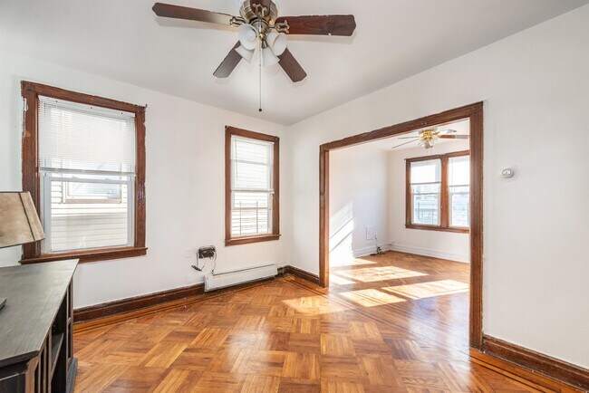 Building Photo - 46 Spruce St