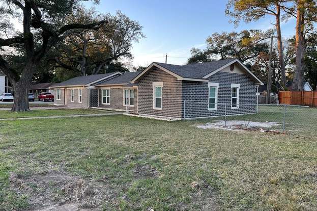 Building Photo - 2501 Maple St