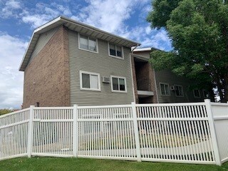 Primary Photo - 1557 W 200 S