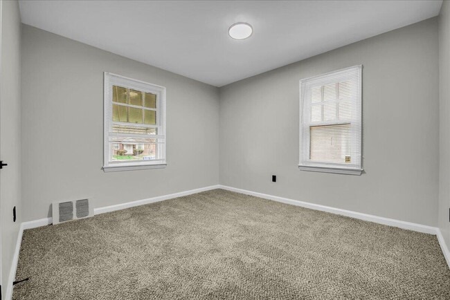 Building Photo - 9090 Stahelin Ave