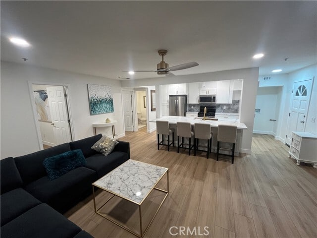 Building Photo - 345 Avocado St