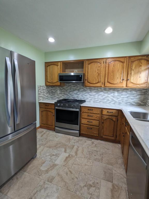 Building Photo - 3515 Melody Ln E