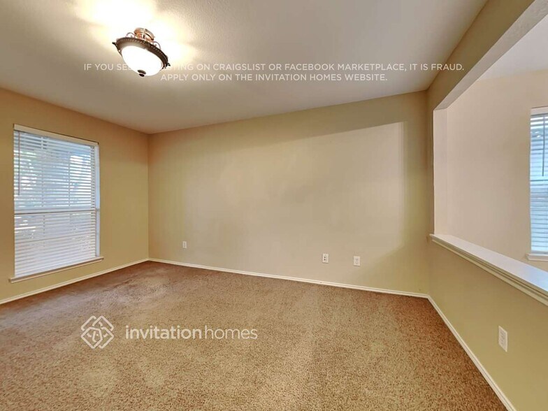 Building Photo - 5617 Piedra Dr
