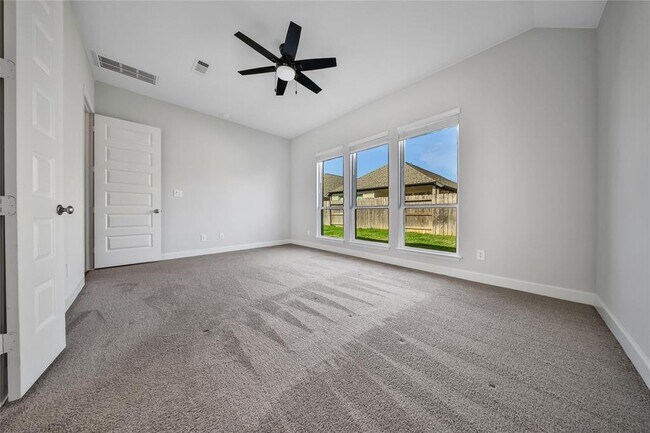 Building Photo - 615 Sand Branch Dr