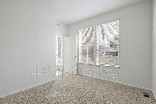 Building Photo - 14813 E Crestridge Dr