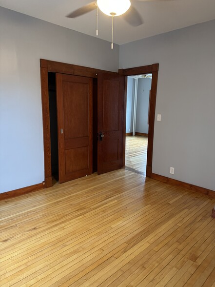 Building Photo - 671 Rimmon St