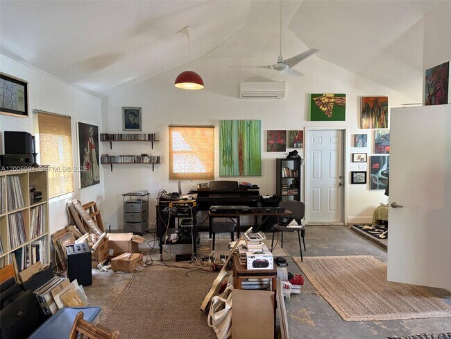 Building Photo - 294 NE 57th St