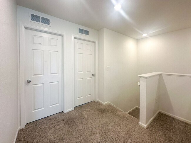 Building Photo - 17430 Pacific Peak Cir