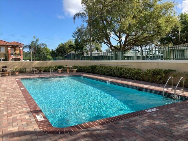 Building Photo - 15490 SW 134th Pl