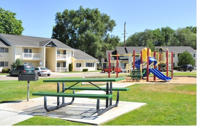 Playground - Creekbridge Apartments