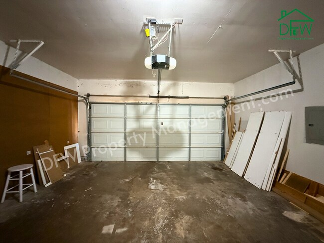 Building Photo - Beautiful 4 Bedroom 2.5 Bathroom Home for Lease in Grand Prairie, TX