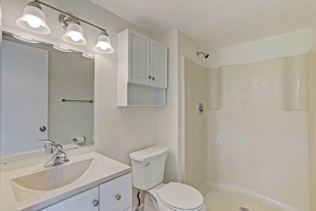 Building Photo - 6479 Chasewood Dr