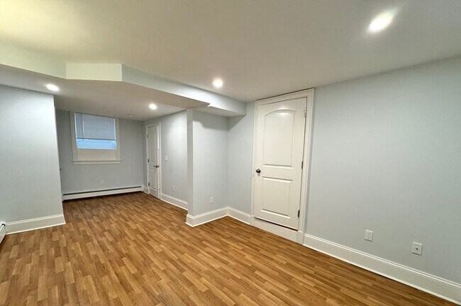 Building Photo - 92 Fitchburg St