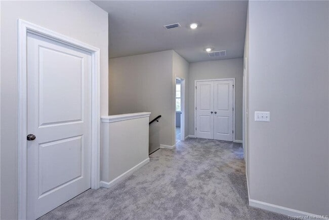 Building Photo - 4090 Isaac Cir