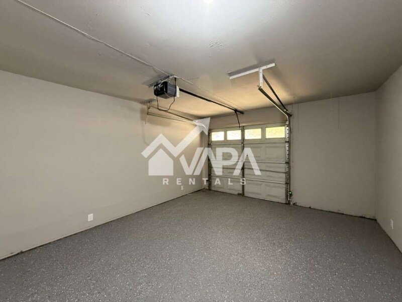 Building Photo - 7462 Meadow Breeze Dr