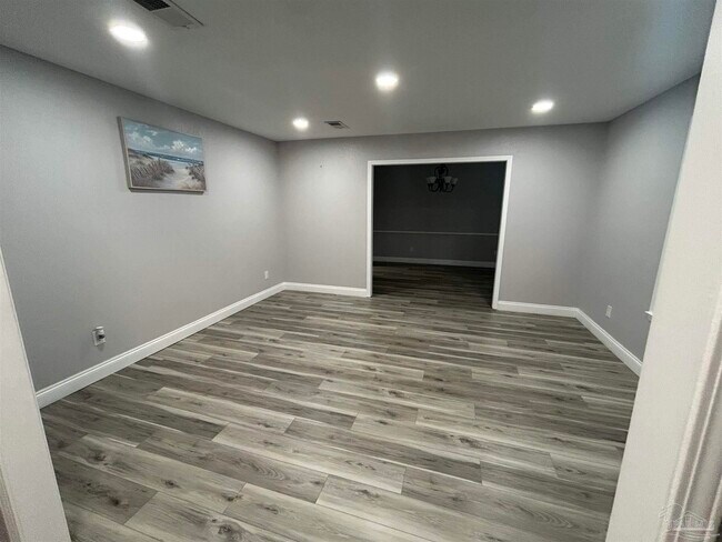 Building Photo - 4271 Reynosa Dr