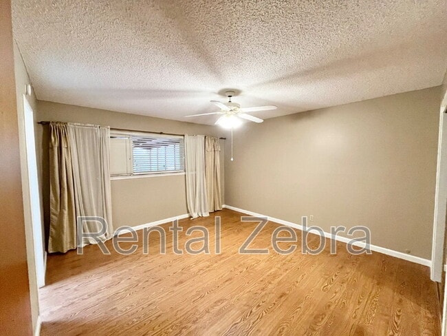 Building Photo - 2661 Hoover Ct