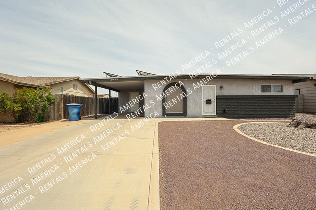 Building Photo - 3935 S Beck Ave
