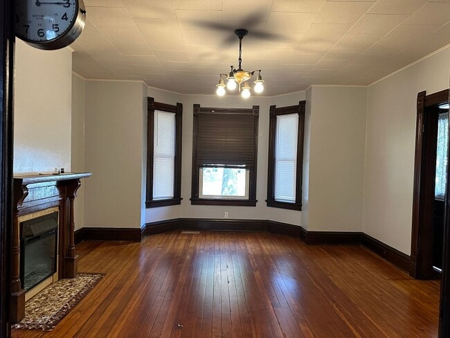 Building Photo - Marietta Gem