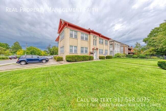 Building Photo - 3602 E Fall Creek Pkwy N Dr