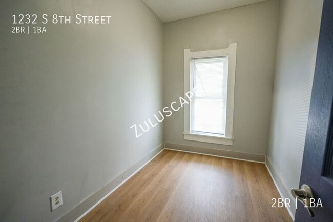 Building Photo - 1232 S 8th St