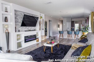 Building Photo - 234 Fernwood Dr