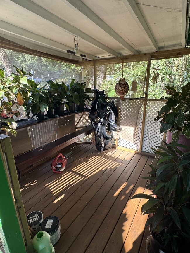 Building Photo - 1612 Pepper Dr