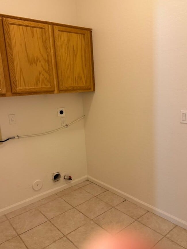 Building Photo - Flag Homes - 030