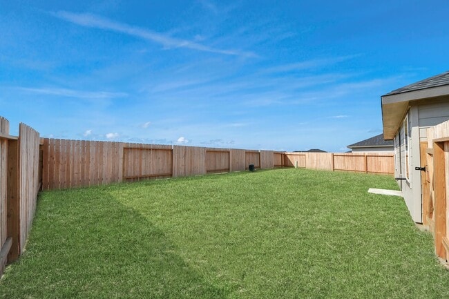 Building Photo - 1018 Bluegill Ln