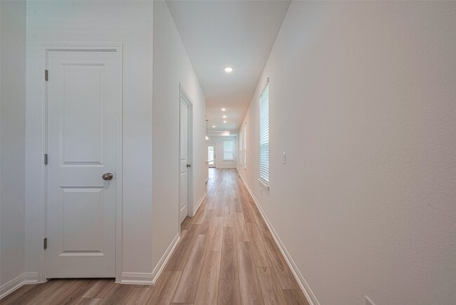 Building Photo - 20914 Cianna Crescent Trl