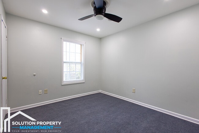 Building Photo - 4758 Pebble Trce