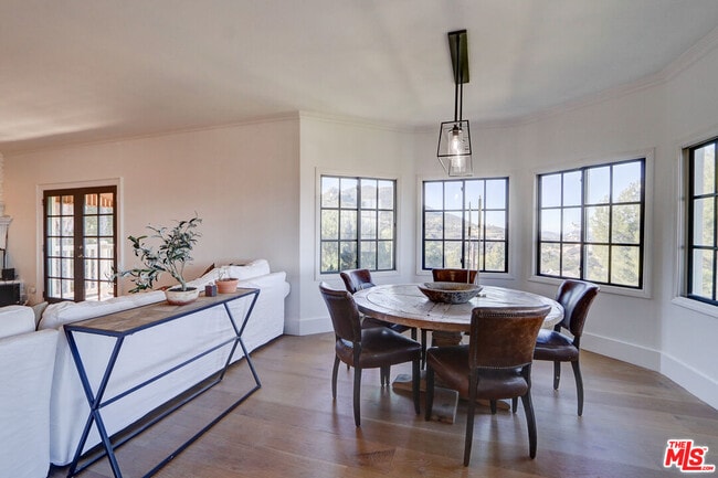 Building Photo - 456 S McKnight Rd