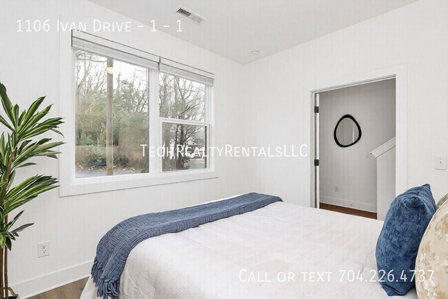 Building Photo - 1106 Ivan Dr