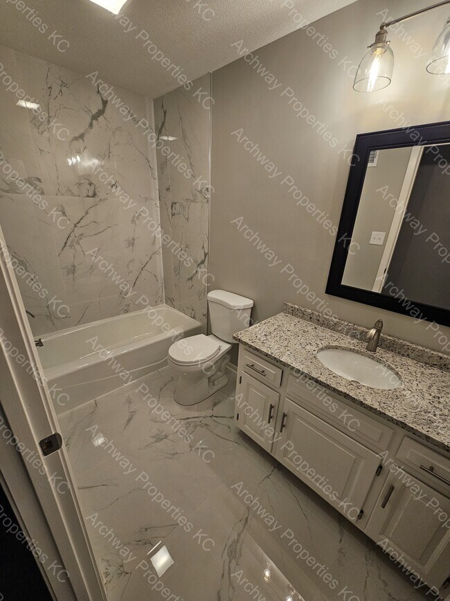 Building Photo - 13016 W 76th Terrace